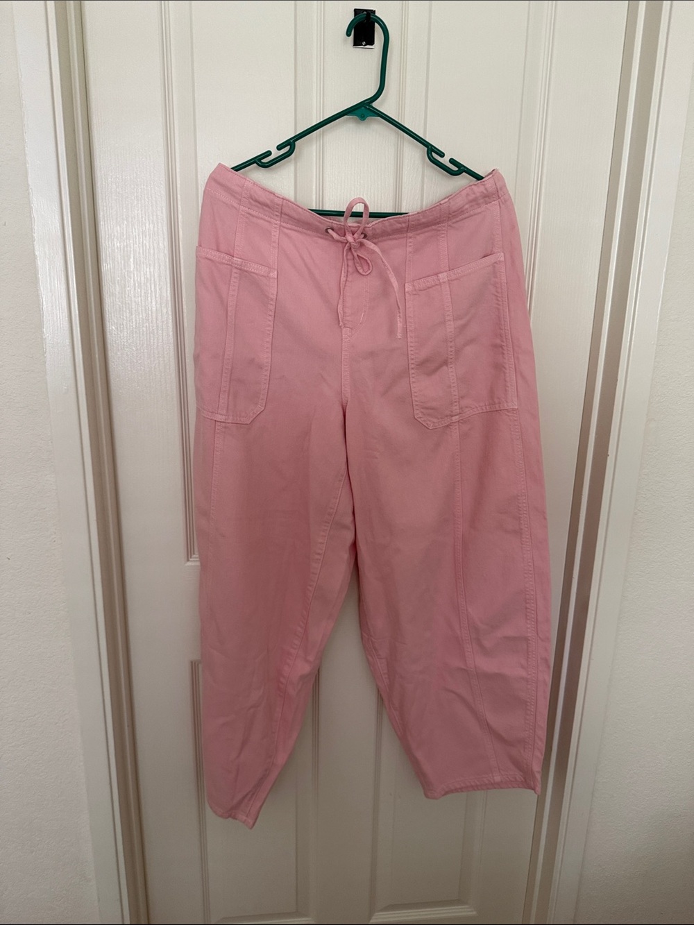 BNWT Victoria’s Secret PINK Take It Easy Pull-On Barrell Pants, sz Larg